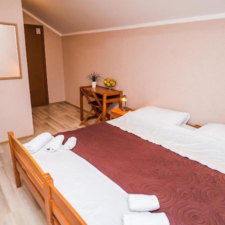 Hotel Vincentinum Novigrad Na Dobri Дуга Реса Екстериор снимка
